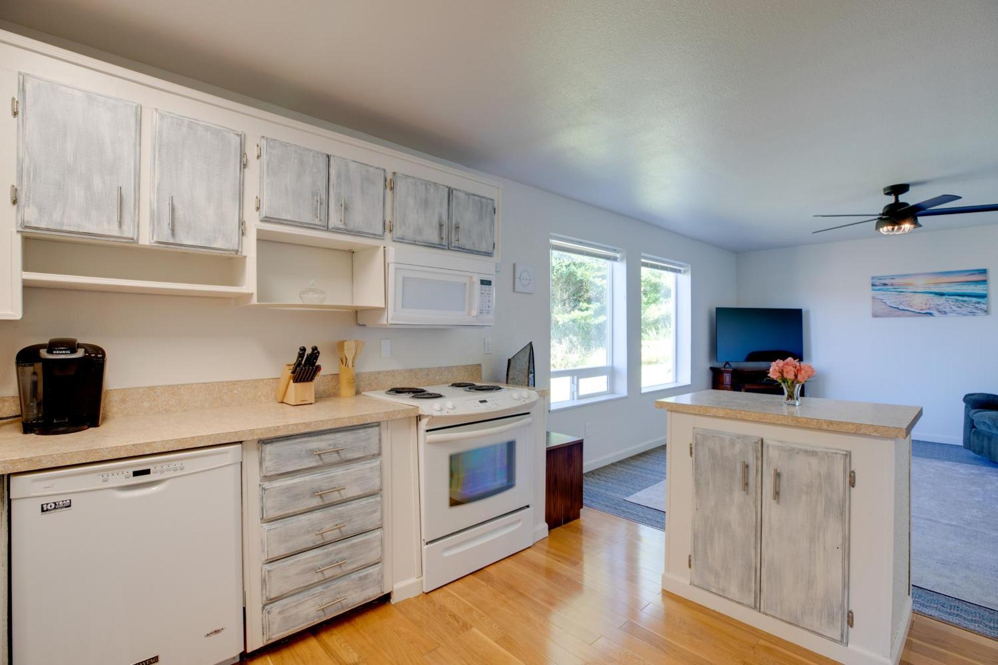 Bay City Vacation Rental Escape About 5 Mi To Marina! Eksteriør billede