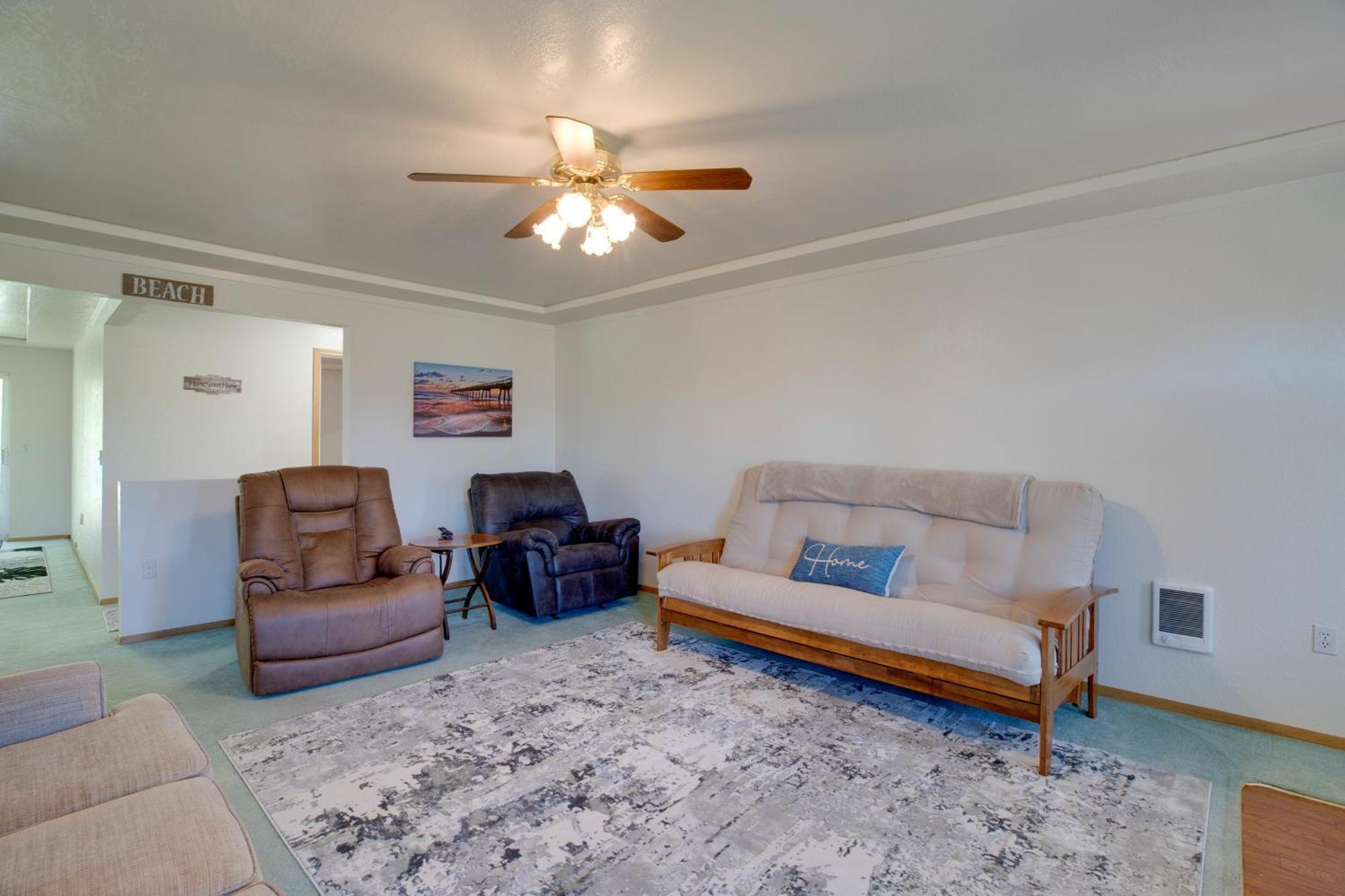 Bay City Vacation Rental Escape About 5 Mi To Marina! Eksteriør billede
