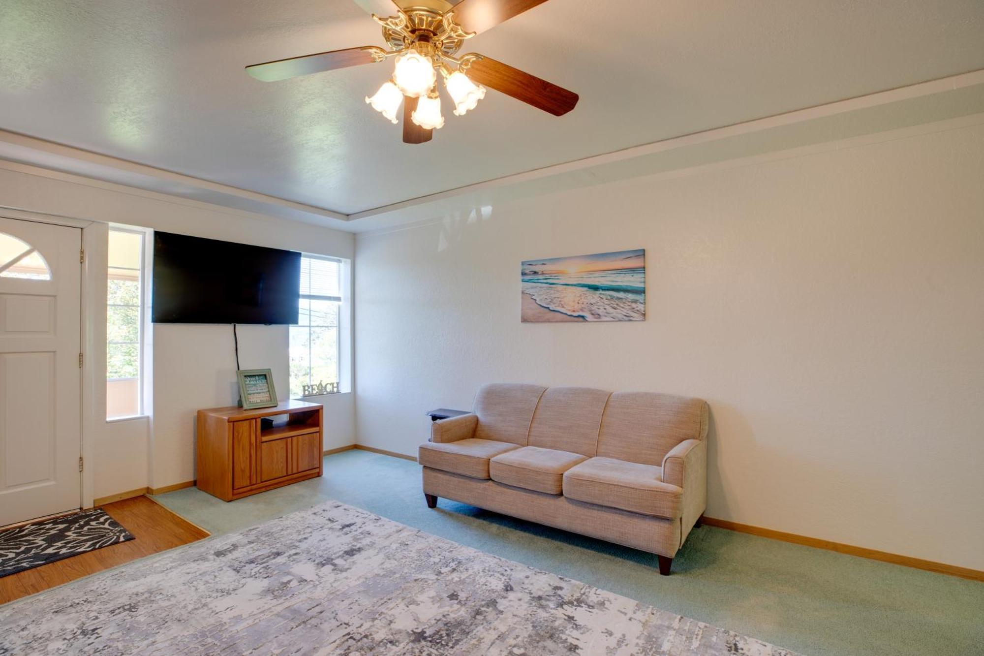 Bay City Vacation Rental Escape About 5 Mi To Marina! Eksteriør billede